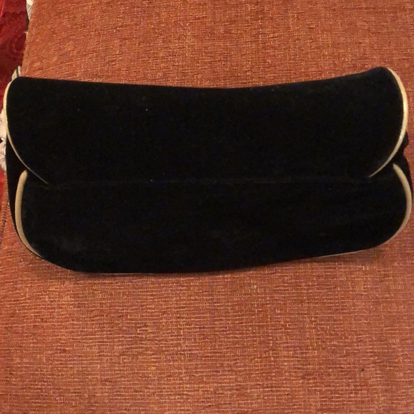 Dior Parfums Black Velvet Clutch - Picture 6 of 10